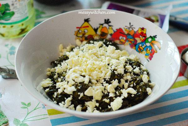 Add Feta Cheese To Spinach